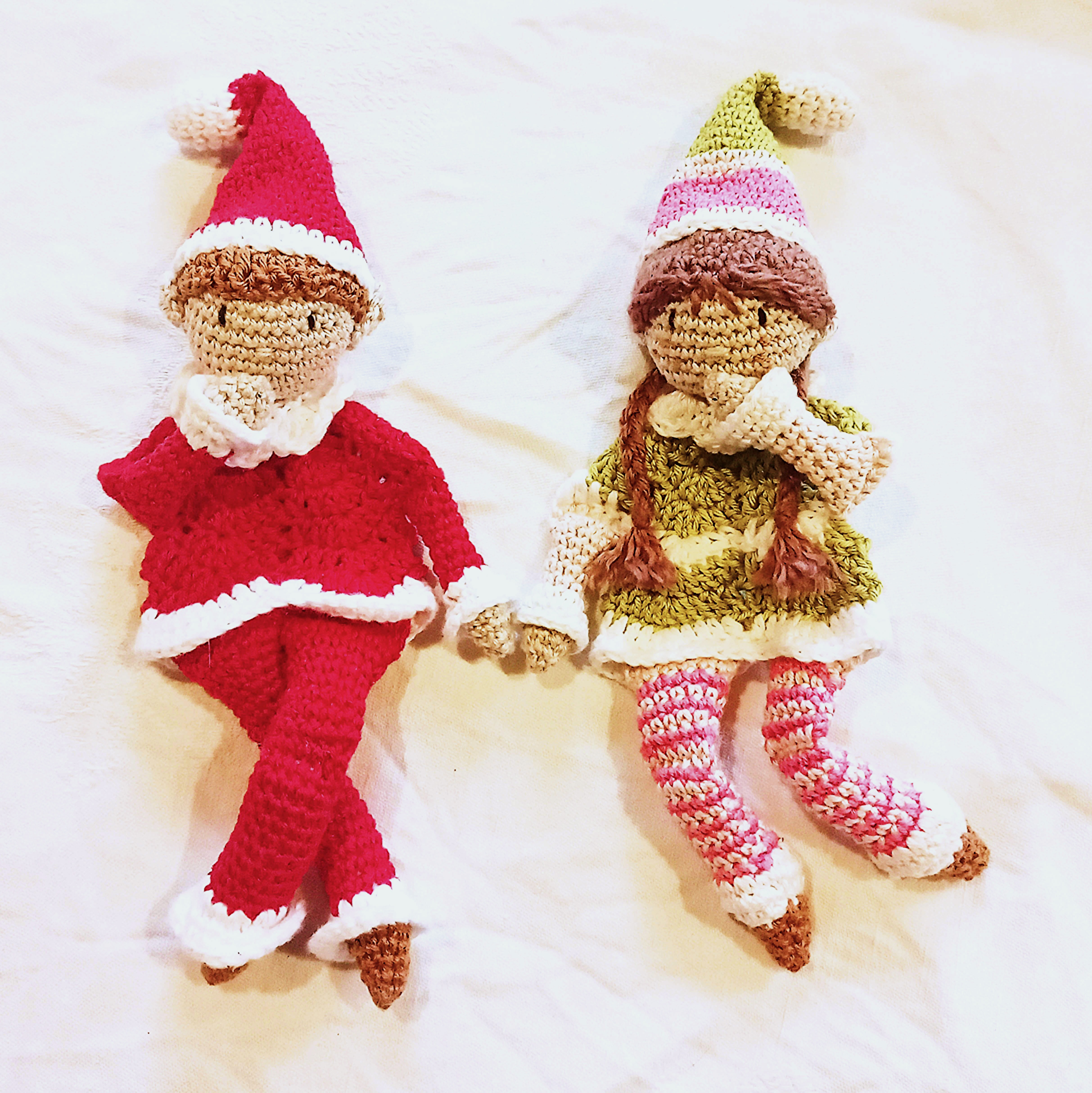 Noisette et Chataigne les lutins malicieux de Noel