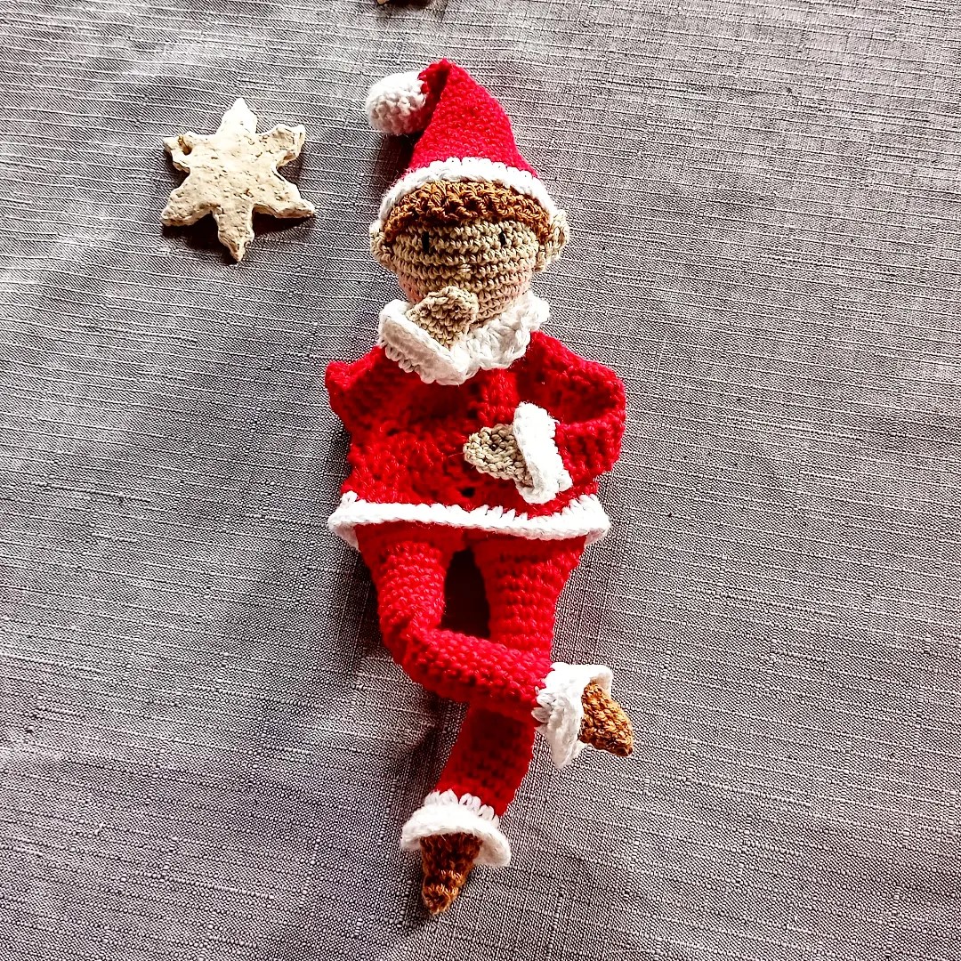 Noisette et Chataigne les lutins malicieux de Noel, vue 2